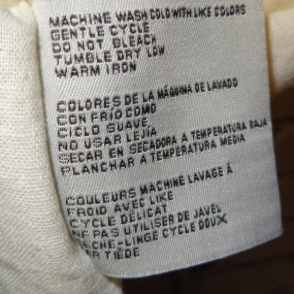 Simply Noelle Long Sleeve Button Down Blouse w/Two Front Pockets, NWOT - Picture 7 of 7